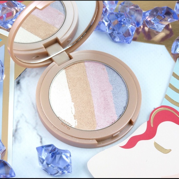 ⚠️ SHUTTING DOWN SALE⚠️ 🆕💜 Spellbound Glow Highlighter - Picture 2 of 7